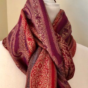 Deep pink/metallic woven scarf shawl wrap